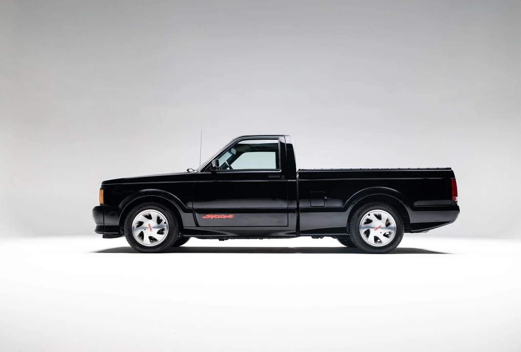 1991 GMC Syclone - Image 8 of 31