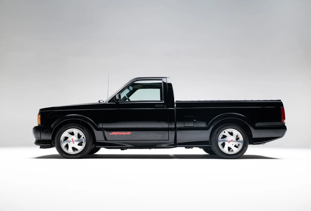 1991 GMC Syclone - Image 9 of 31