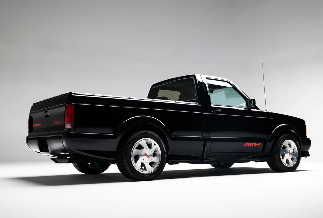 1991 GMC Syclone - Image 25 of 31