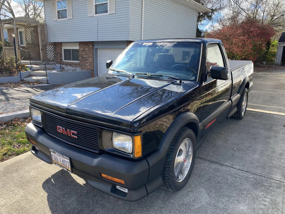 1991 GMC Syclone - Image 2 of 31