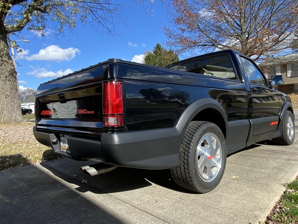 1991 GMC Syclone - Image 17 of 31