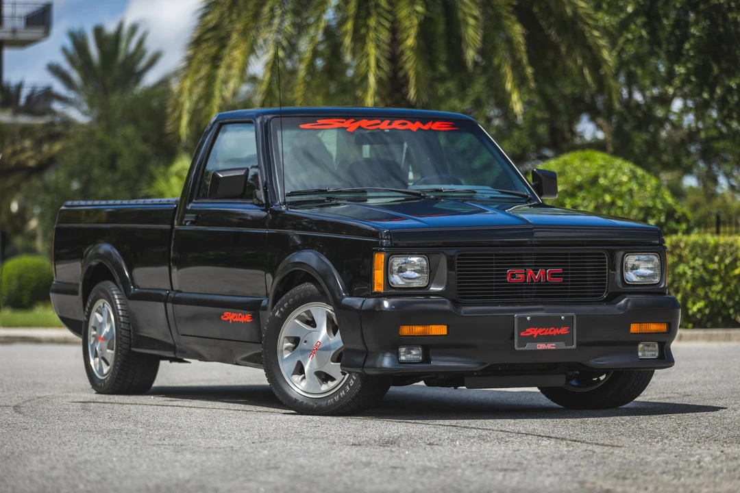 1991 GMC Syclone - Image 2 of 31