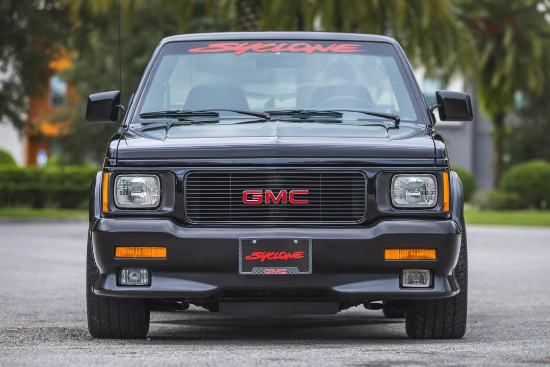1991 GMC Syclone - Image 3 of 31