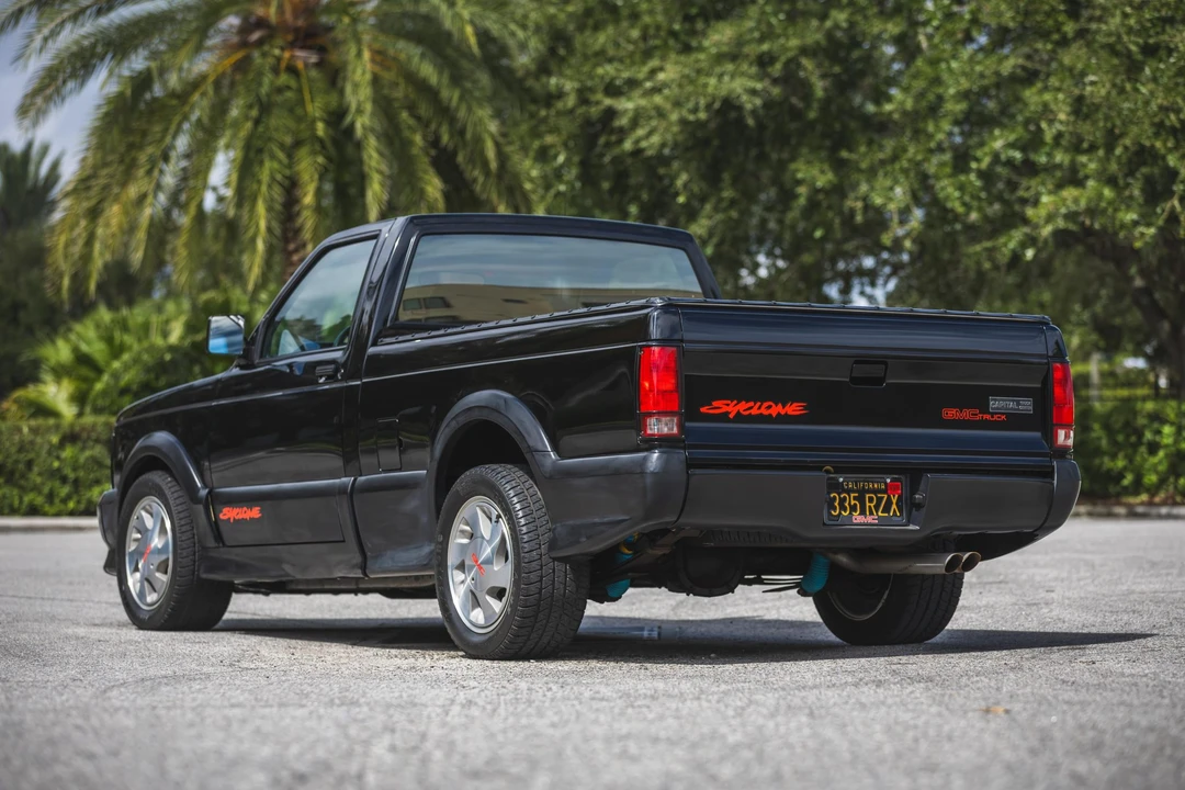1991 GMC Syclone - Image 6 of 31
