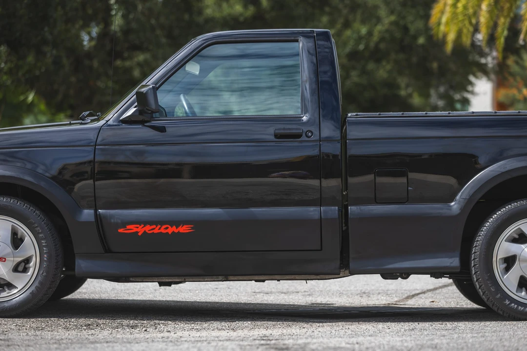 1991 GMC Syclone - Image 16 of 31