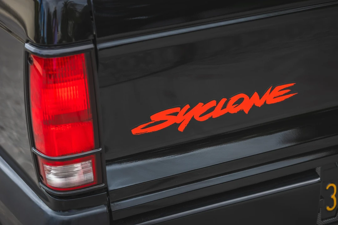 1991 GMC Syclone - Image 29 of 31
