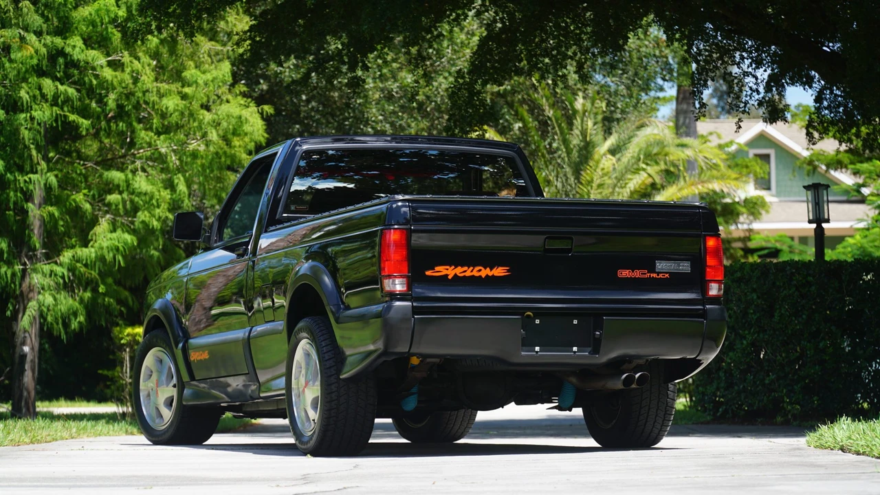 1991 GMC Syclone - Image 8 of 31