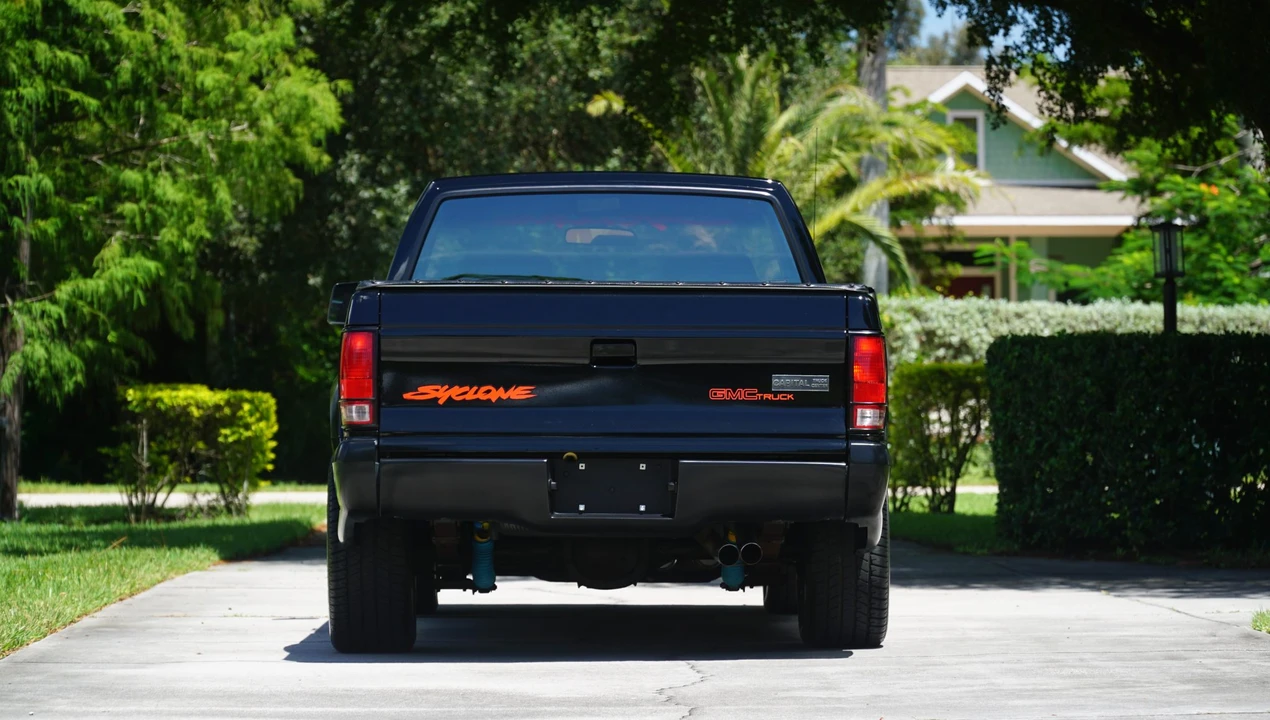 1991 GMC Syclone - Image 11 of 31