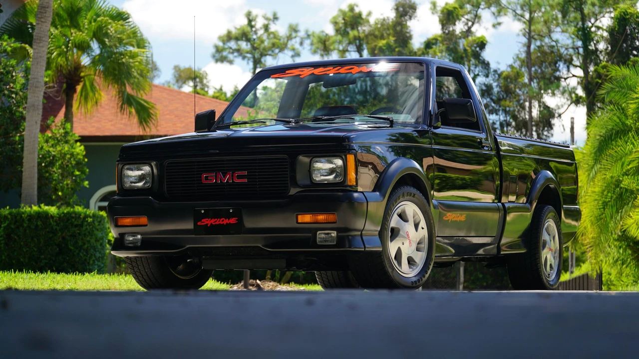 1991 GMC Syclone - Image 24 of 31