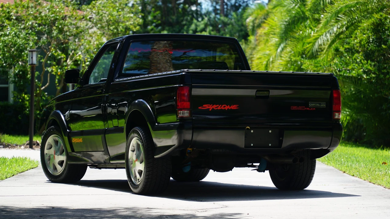 1991 GMC Syclone - Image 9 of 31
