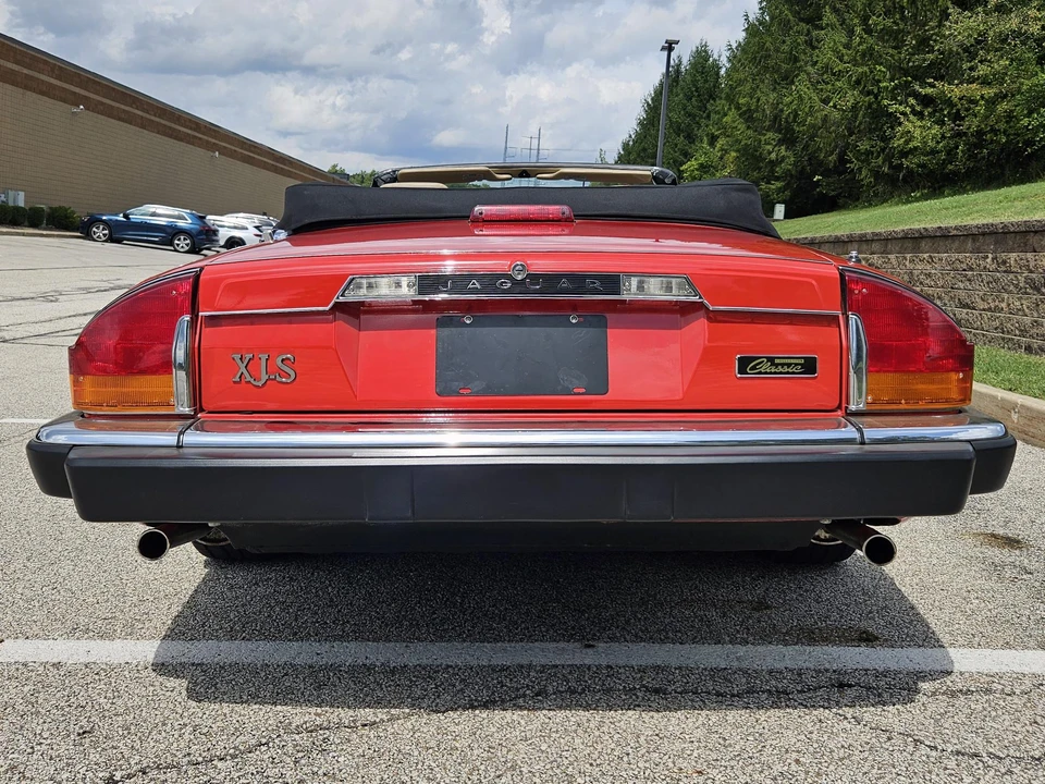 1991 Jaguar XJS Convertible - Image 8 of 31