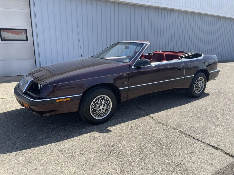 1992 Chrysler LeBaron - Image 3 of 31