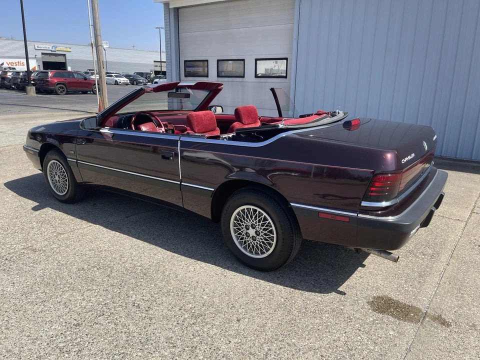 1992 Chrysler LeBaron - Image 6 of 31