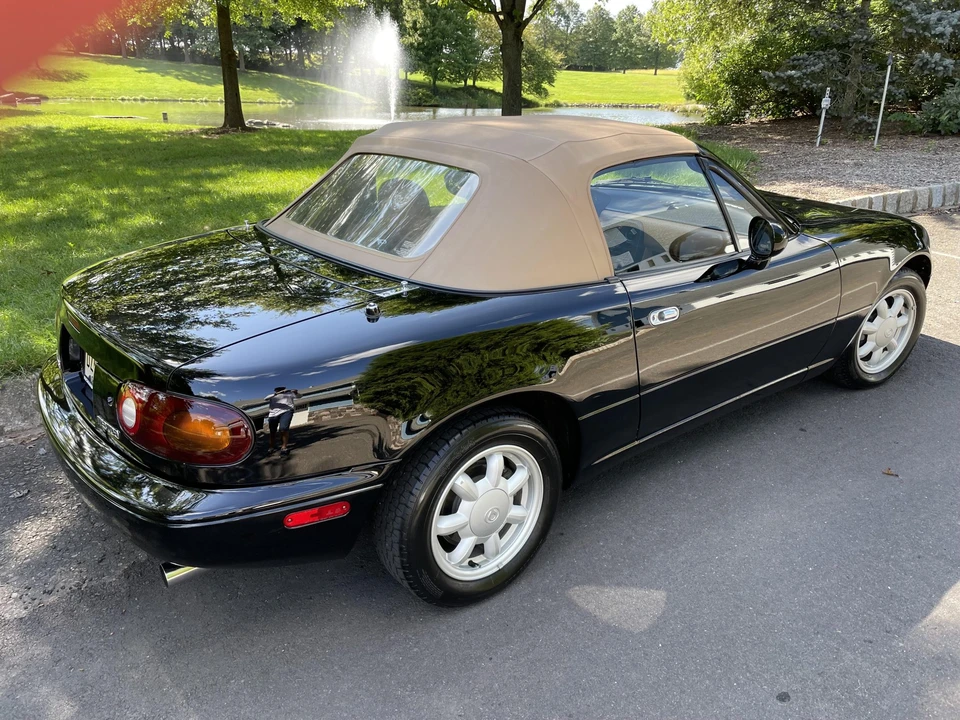 1993 Mazda NA MX-5 Miata - Image 19 of 31