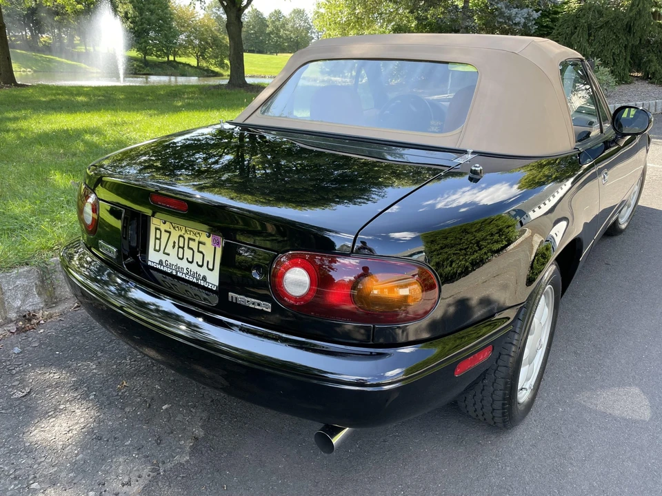 1993 Mazda NA MX-5 Miata - Image 18 of 31