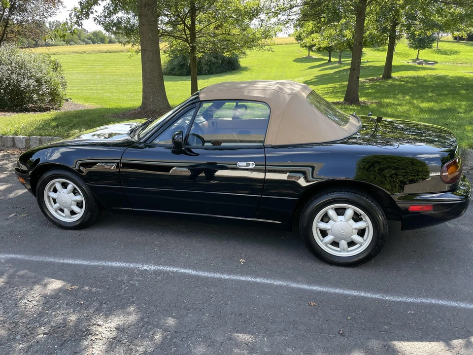 1993 Mazda NA MX-5 Miata - Image 13 of 31