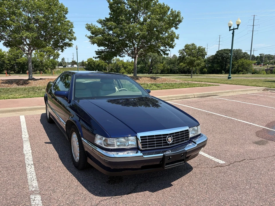 1994 Cadillac Eldorado 12th Gen - Image 4 of 31