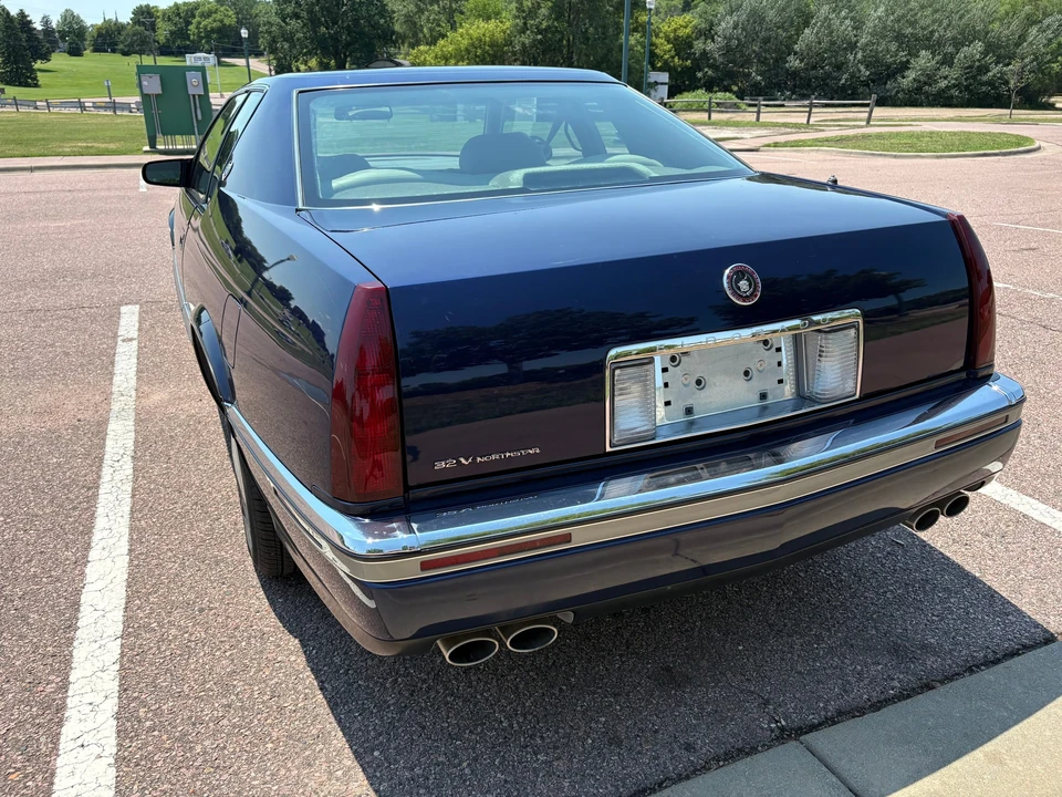 1994 Cadillac Eldorado 12th Gen - Image 10 of 31