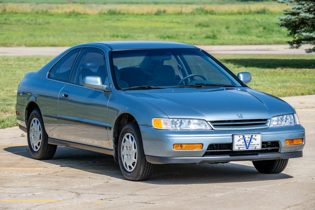 1994 Honda Accord 5th Gen - Image 4 of 31