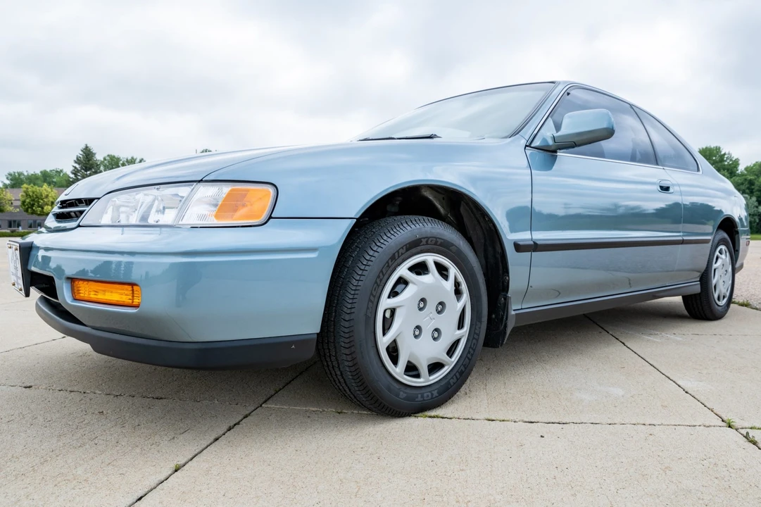 1994 Honda Accord 5th Gen - Image 26 of 31