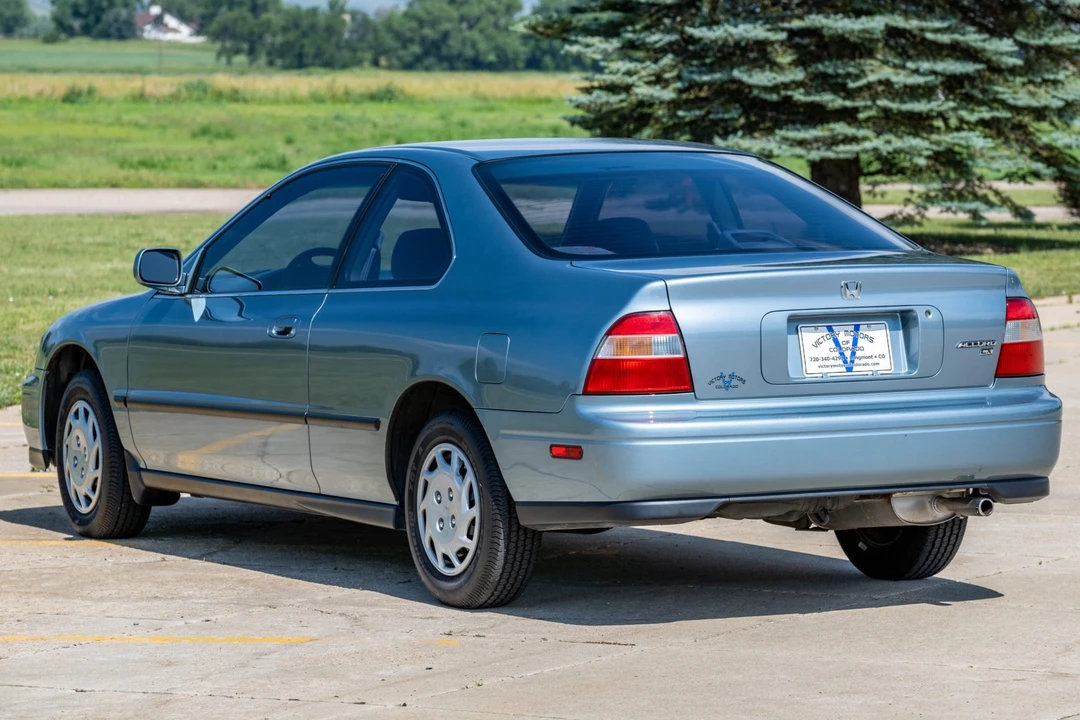 1994 Honda Accord 5th Gen - Image 9 of 31
