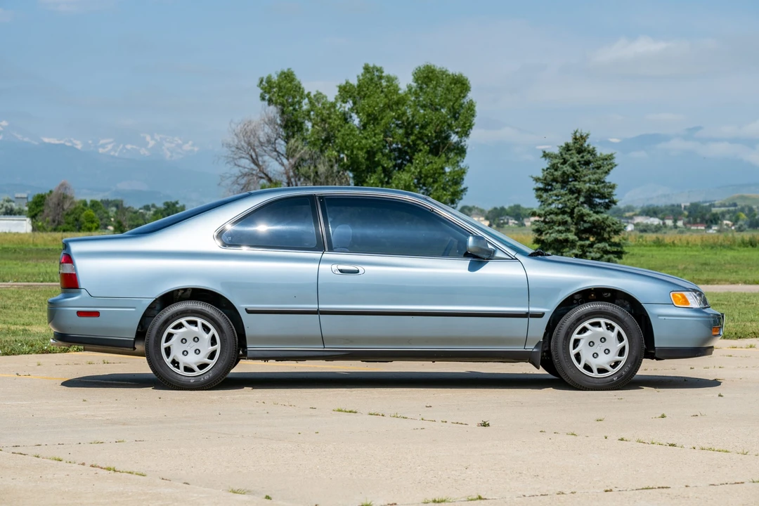 1994 Honda Accord 5th Gen - Image 5 of 31