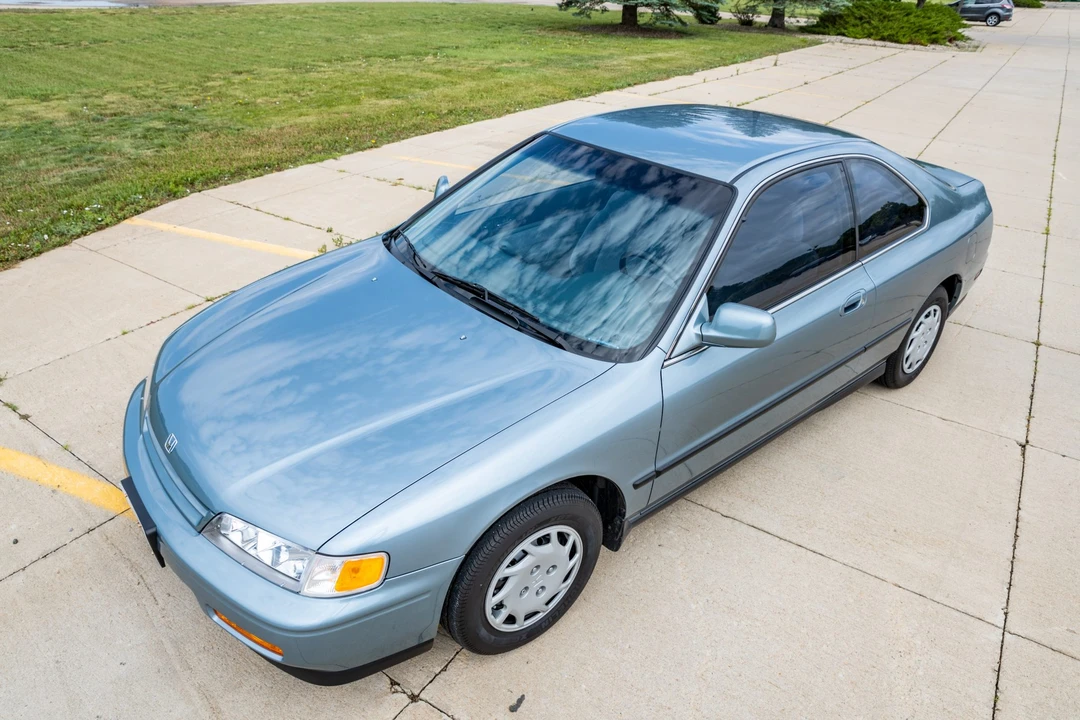 1994 Honda Accord 5th Gen - Image 11 of 31