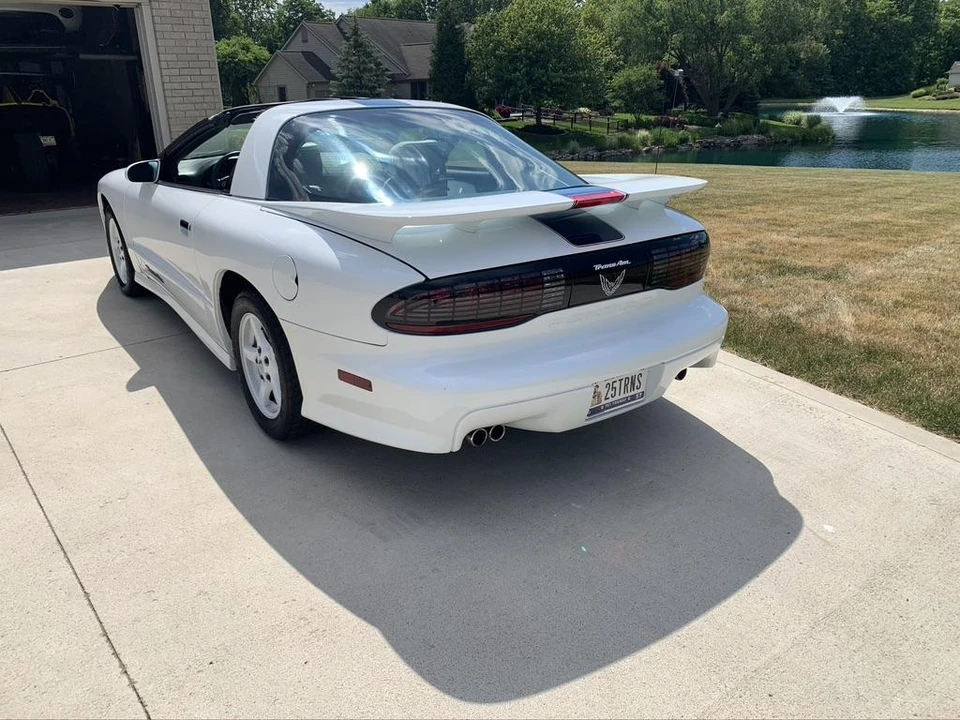 1994 Pontiac Firebird Trans Am 4th Gen - Image 10 of 31
