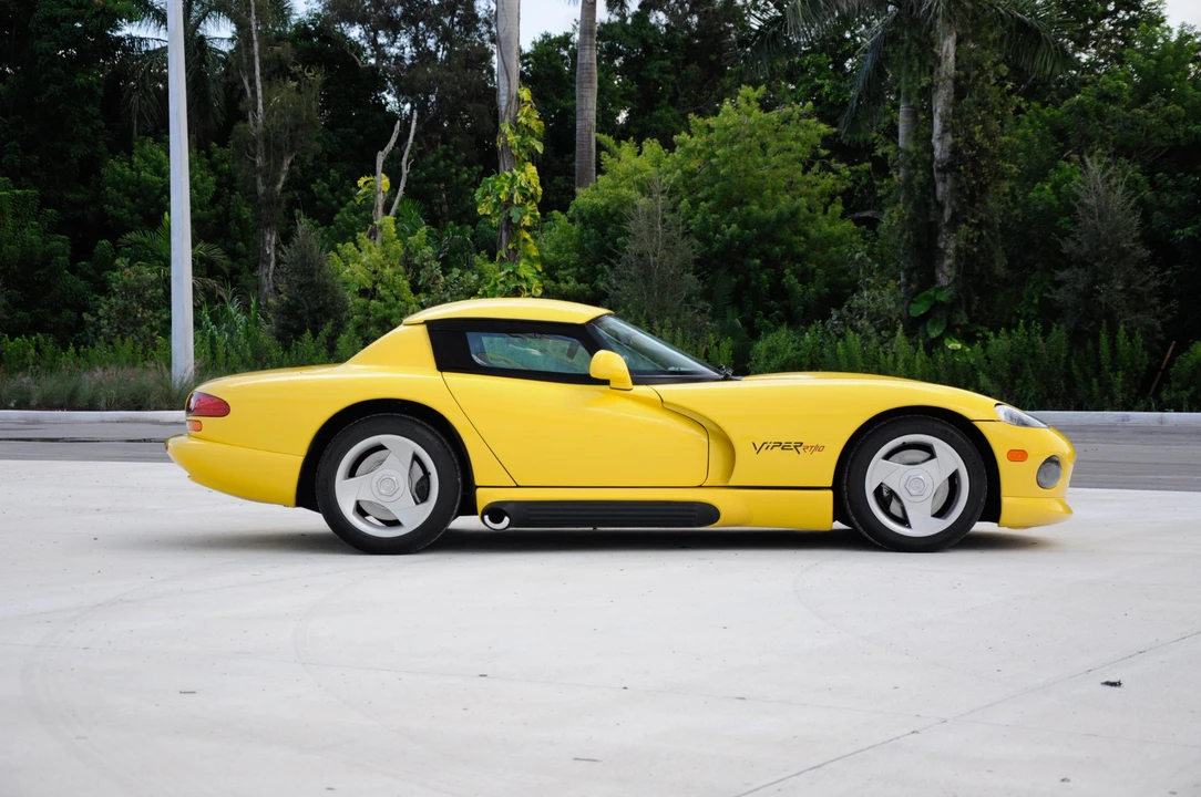 1995 Dodge Viper 1st Gen - Image 13 of 31
