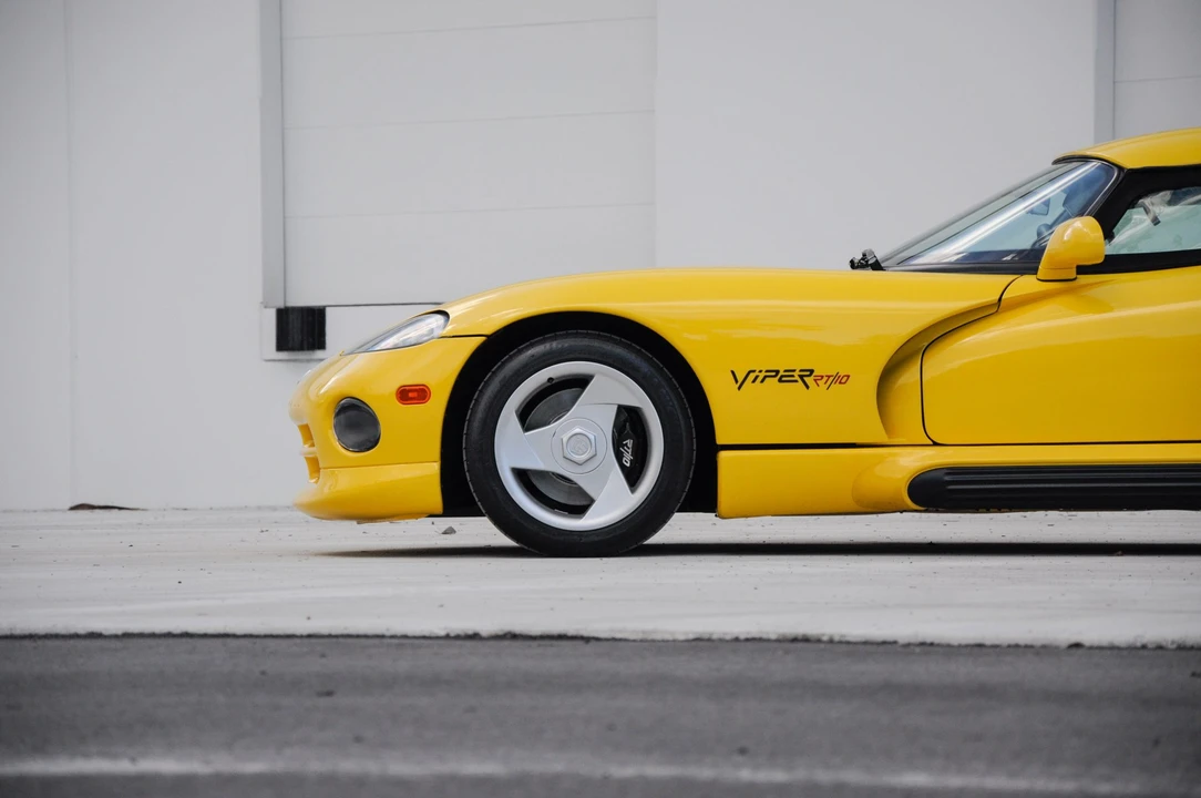 1995 Dodge Viper 1st Gen - Image 16 of 31
