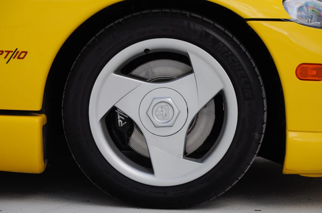 1995 Dodge Viper 1st Gen - Image 30 of 31