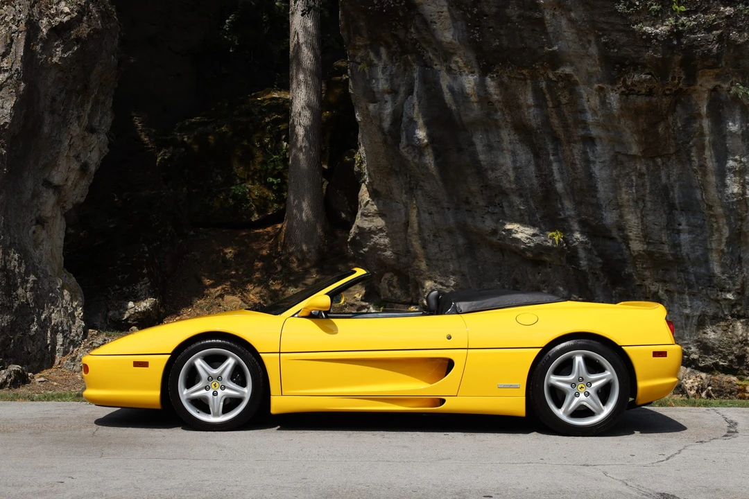 1995 Ferrari F355 Spider - Image 26 of 31