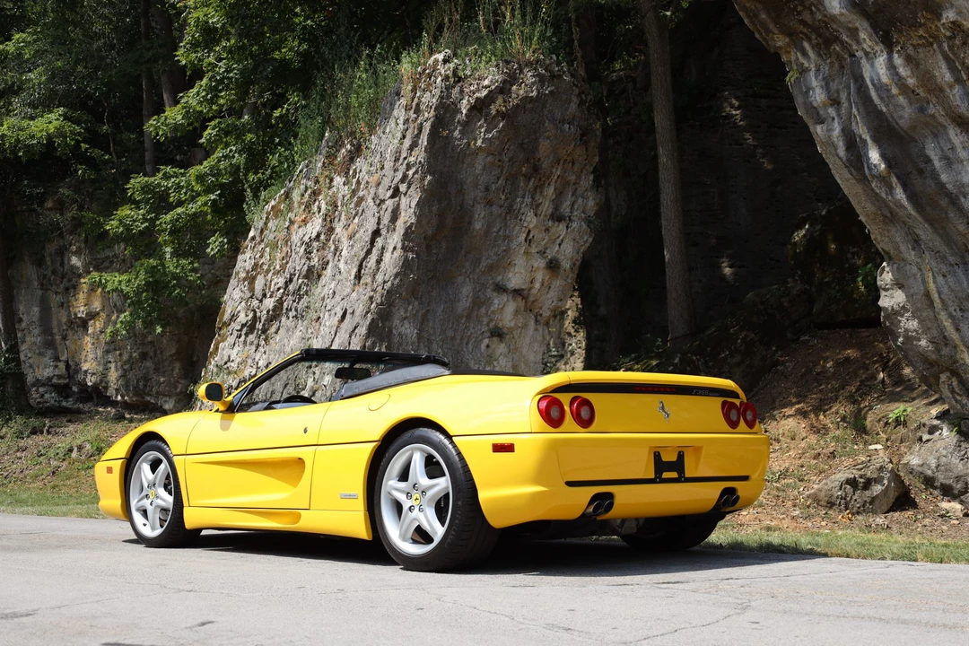 1995 Ferrari F355 Spider - Image 23 of 31