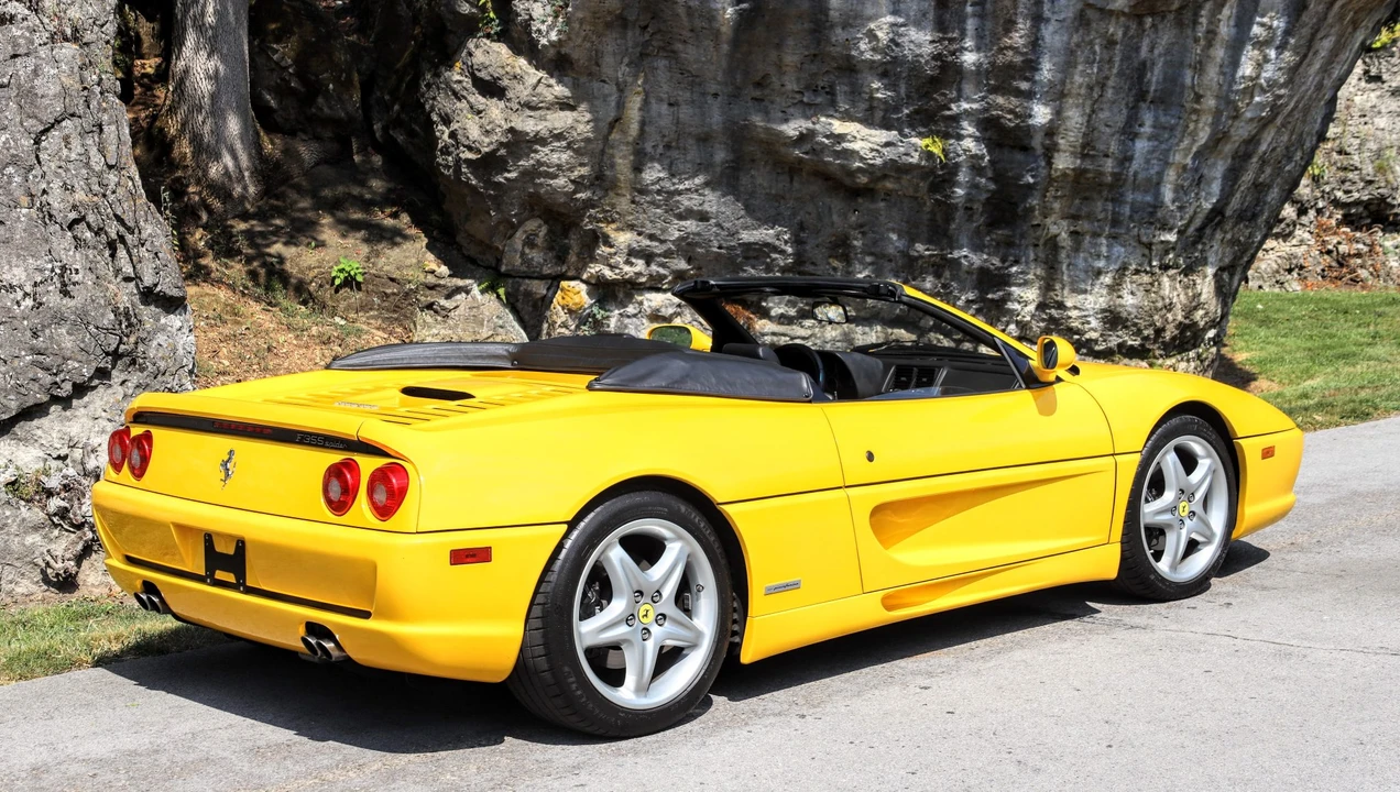 1995 Ferrari F355 Spider - Image 19 of 31