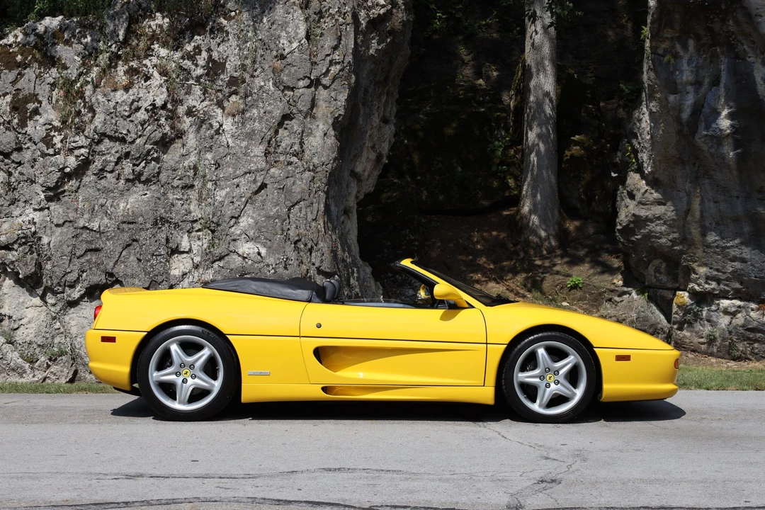 1995 Ferrari F355 Spider - Image 14 of 31