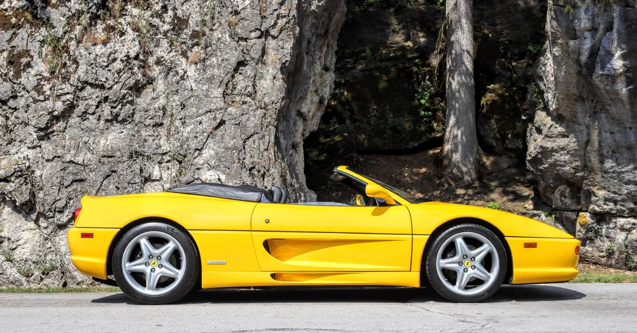 1995 Ferrari F355 Spider - Image 13 of 31