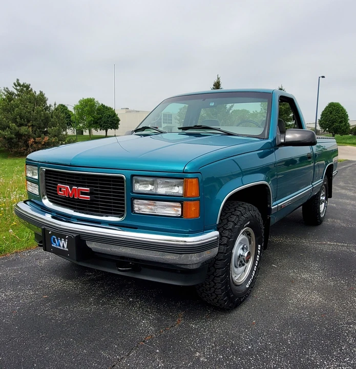 1995 GMC Sierra 1st Gen - Image 2 of 31