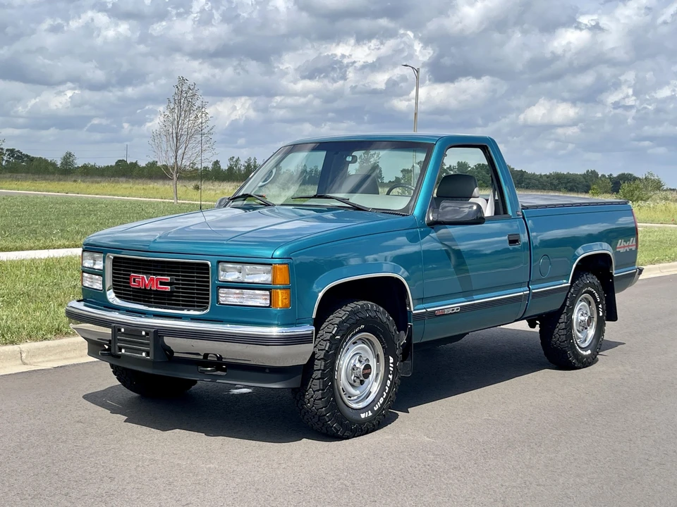 1995 GMC Sierra 1st Gen - Image 14 of 31