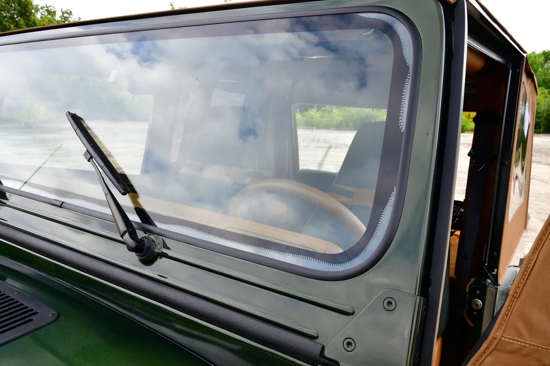 1995 Jeep YJ Wrangler - Image 27 of 31