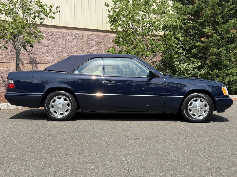 1995 Mercedes-Benz W124 E-Class - Image 25 of 31