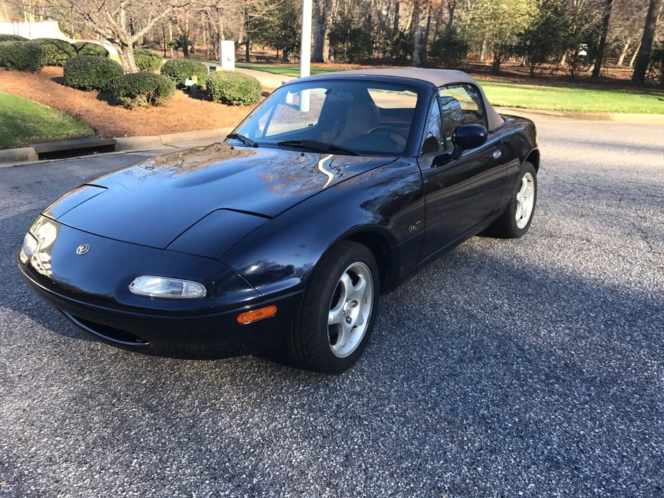 1996 Mazda NA MX-5 Miata - Image 8 of 31