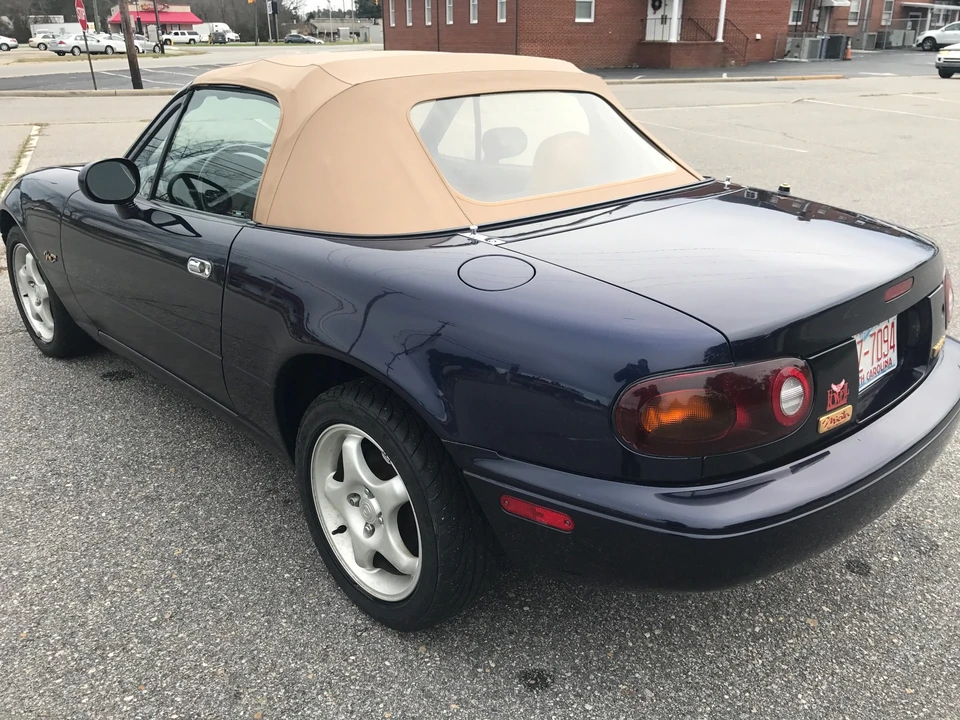 1996 Mazda NA MX-5 Miata - Image 18 of 31
