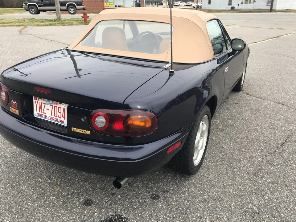 1996 Mazda NA MX-5 Miata - Image 23 of 31