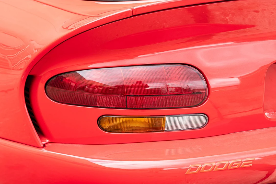 1997 Dodge Viper GTS 2nd Gen - Image 22 of 31