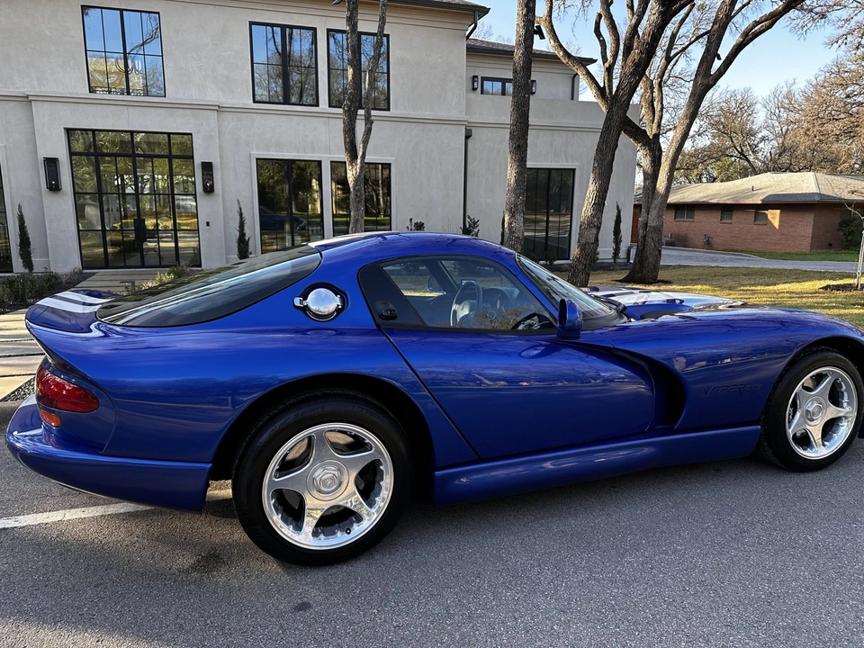 1997 Dodge Viper GTS 2nd Gen - Image 9 of 31