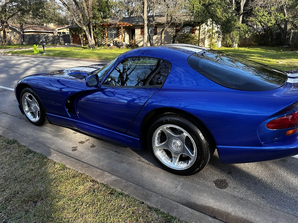 1997 Dodge Viper GTS 2nd Gen - Image 16 of 31