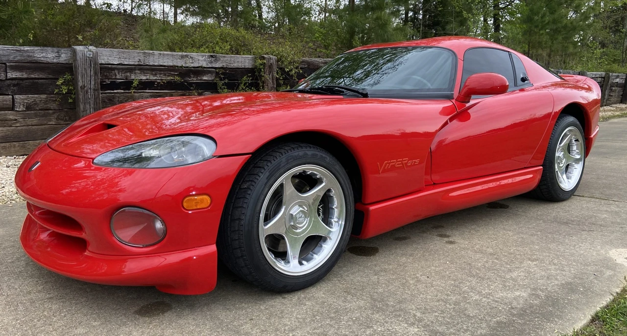 1997 Dodge Viper GTS 2nd Gen - Image 2 of 31