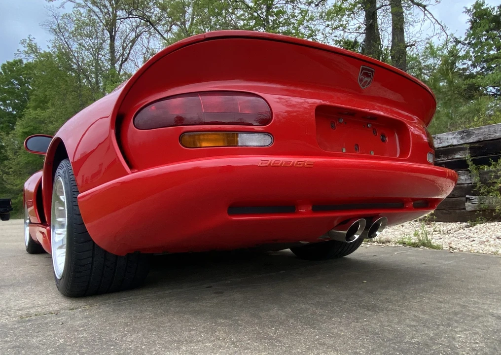 1997 Dodge Viper GTS 2nd Gen - Image 11 of 31