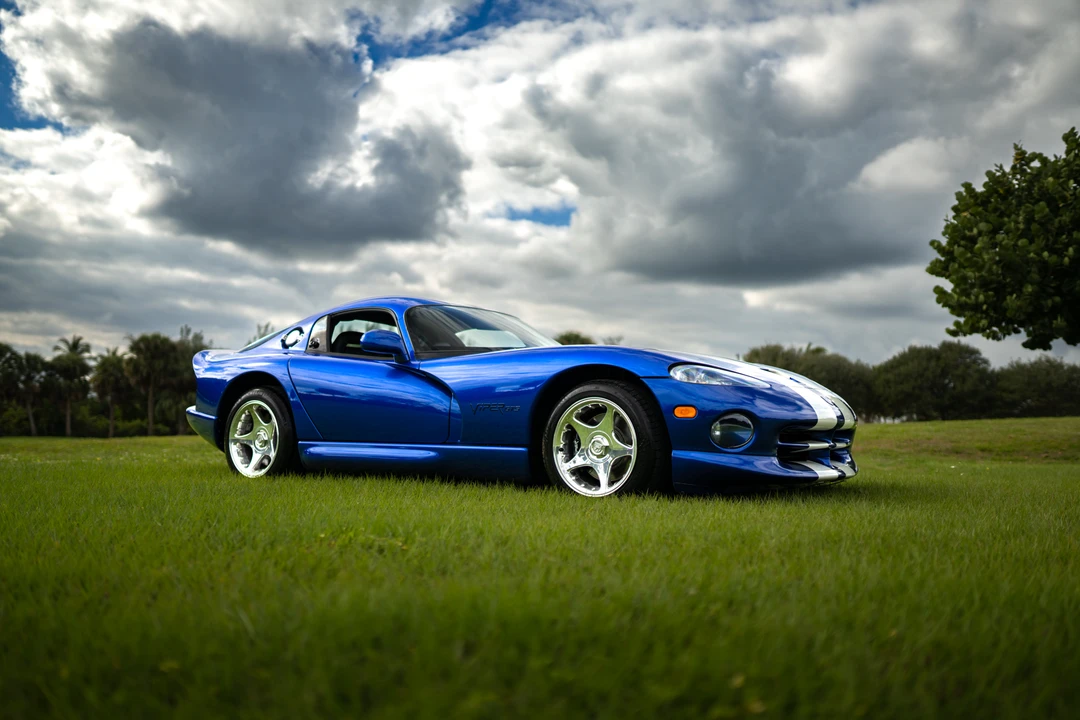 1997 Dodge Viper GTS 2nd Gen - Image 25 of 31