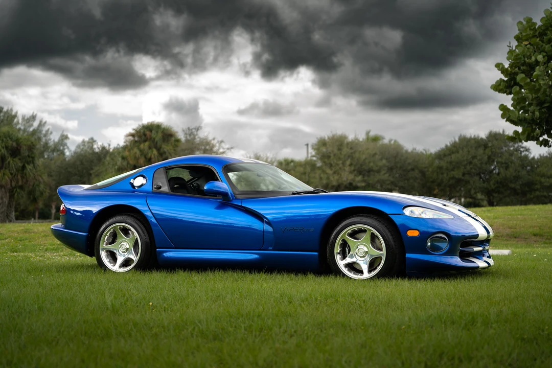1997 Dodge Viper GTS 2nd Gen - Image 24 of 31